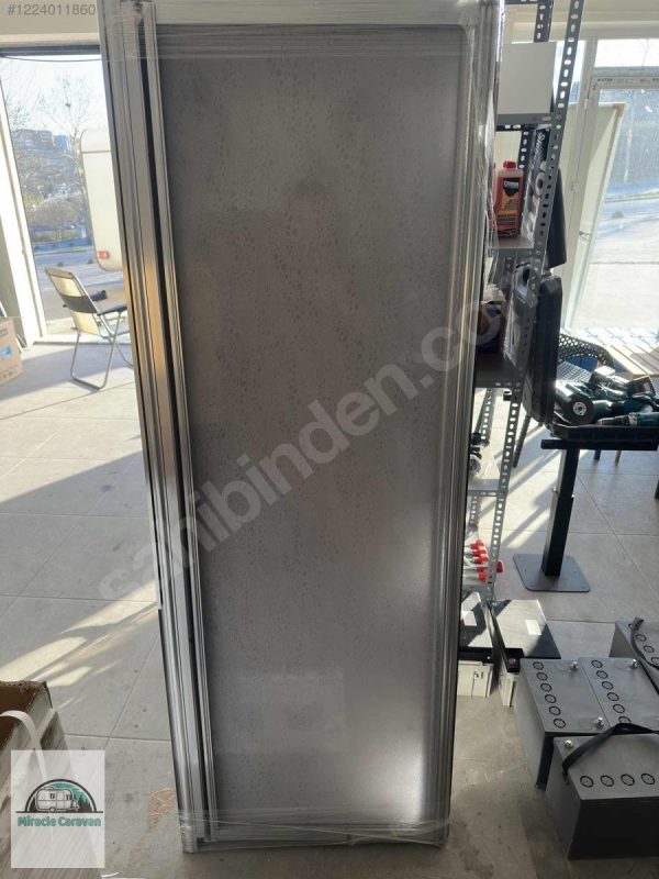 Karavan için Duşakabin